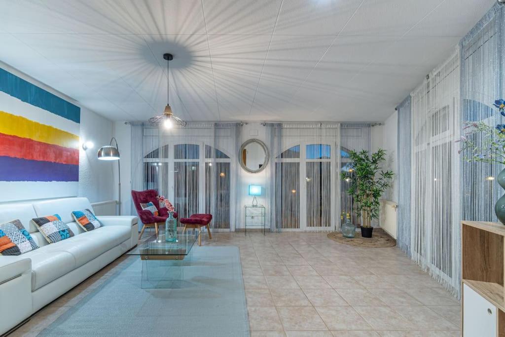 Sm21-Gran Casa De Vacaciones En La Playa, 4 Habitaciones, Climatizada, Piscina, Barbacoa Y Wifi Empuriabrava Dış mekan fotoğraf