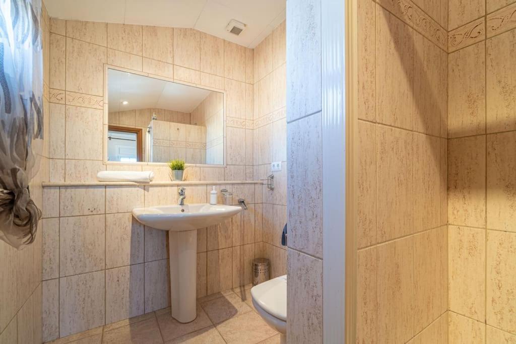 Sm21-Gran Casa De Vacaciones En La Playa, 4 Habitaciones, Climatizada, Piscina, Barbacoa Y Wifi Empuriabrava Dış mekan fotoğraf