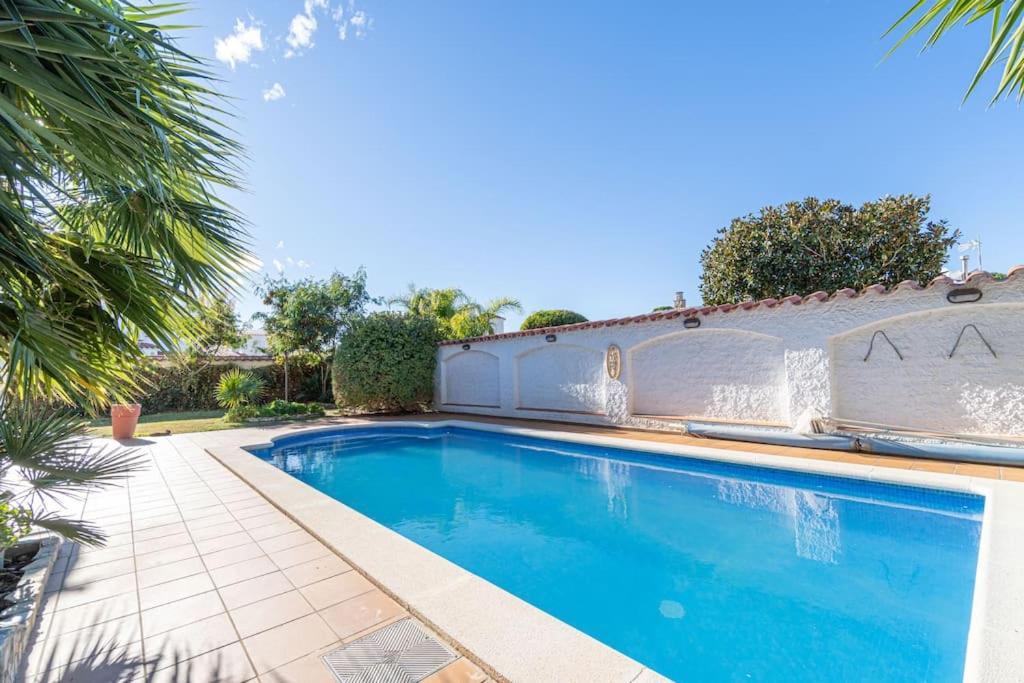 Sm21-Gran Casa De Vacaciones En La Playa, 4 Habitaciones, Climatizada, Piscina, Barbacoa Y Wifi Empuriabrava Dış mekan fotoğraf