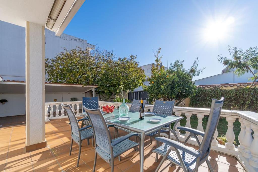 Sm21-Gran Casa De Vacaciones En La Playa, 4 Habitaciones, Climatizada, Piscina, Barbacoa Y Wifi Empuriabrava Dış mekan fotoğraf